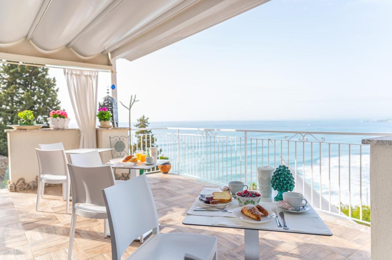 Bed and Breakfast Bellavista Taormina Exterior foto
